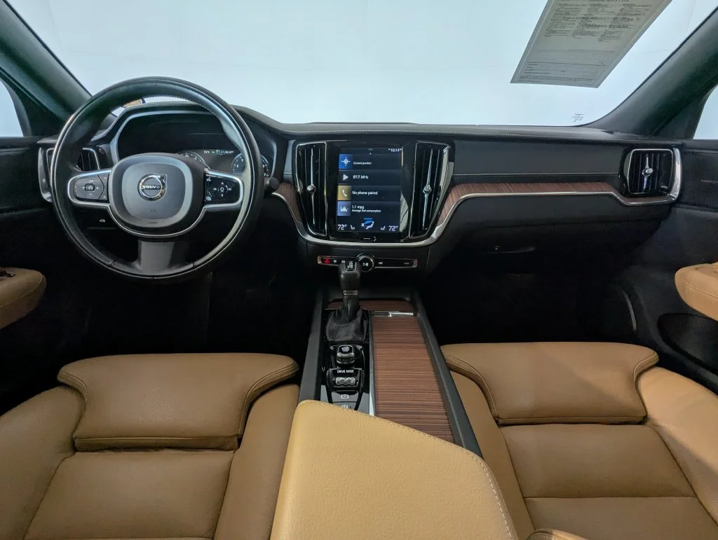 Used 2020 Black Volvo T5 Inscription image 35