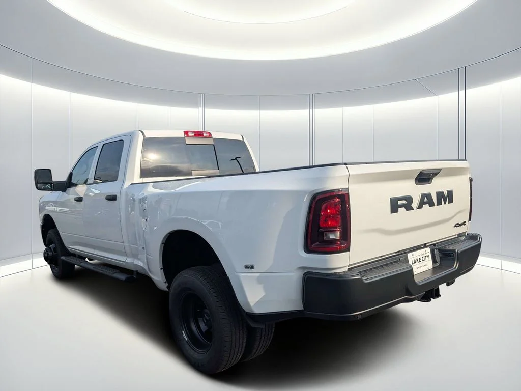 New 2026 Bright White Clear-Coat Exterior Paint RAM Tradesman image 5