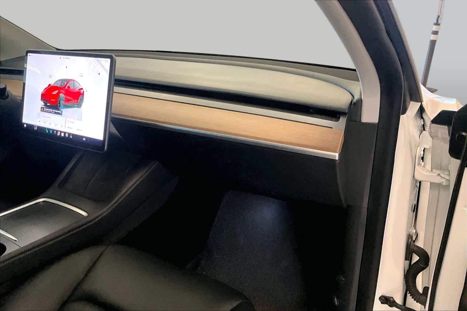 Used 2022 Pearl White Multi-Coat Tesla Performance image 16