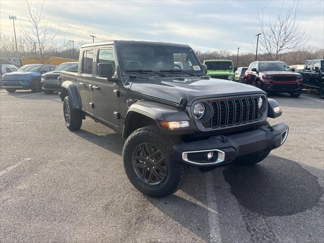 New 2026 Granite Crystal Metallic Clear-Coat Exterior Paint Jeep Sport S image 2