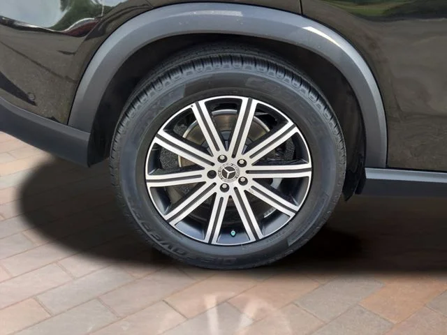 Used 2025 Black Mercedes-Benz GLE 350 image 4