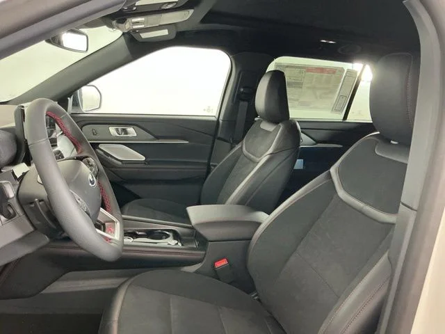 New 2026 Star White Metallic Tri-Coat Ford ST image 17