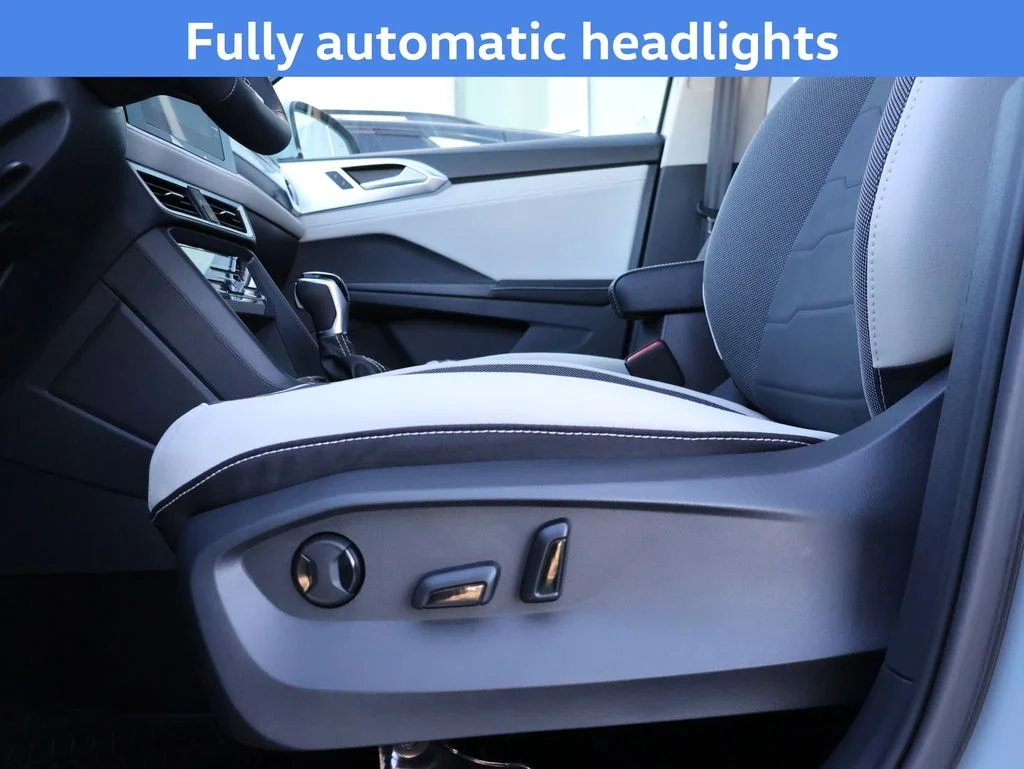 New 2026 Gray Volkswagen 1.5T SE image 11