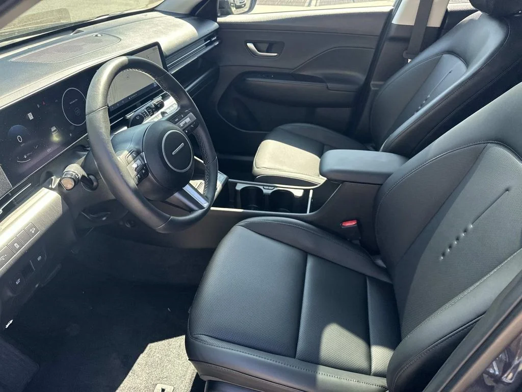 Used 2025 Blue Hyundai Limited image 17