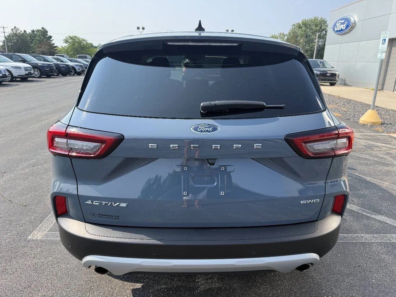 Used 2023 Atlas Blue Ford Active AWD 4dr SUV image 6