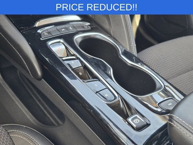 Used 2023 White Buick Preferred image 20