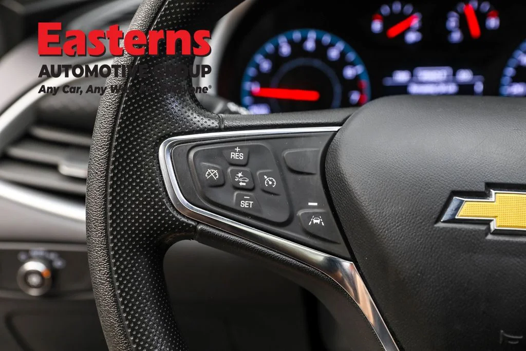 Used 2023 Gray Chevrolet LT image 15
