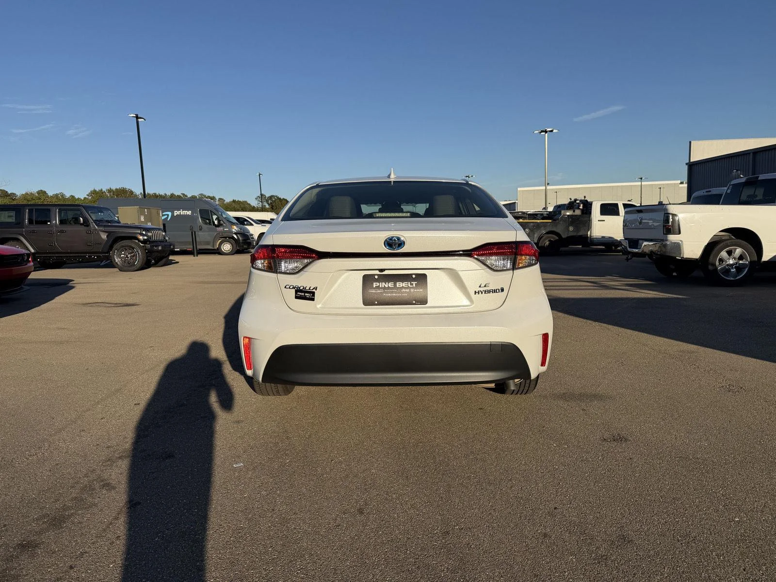 Used 2024 Wind Chill Pearl Toyota Hybrid LE image 5