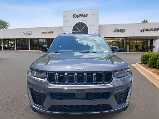 New 2026 Gray Jeep Limited image 4