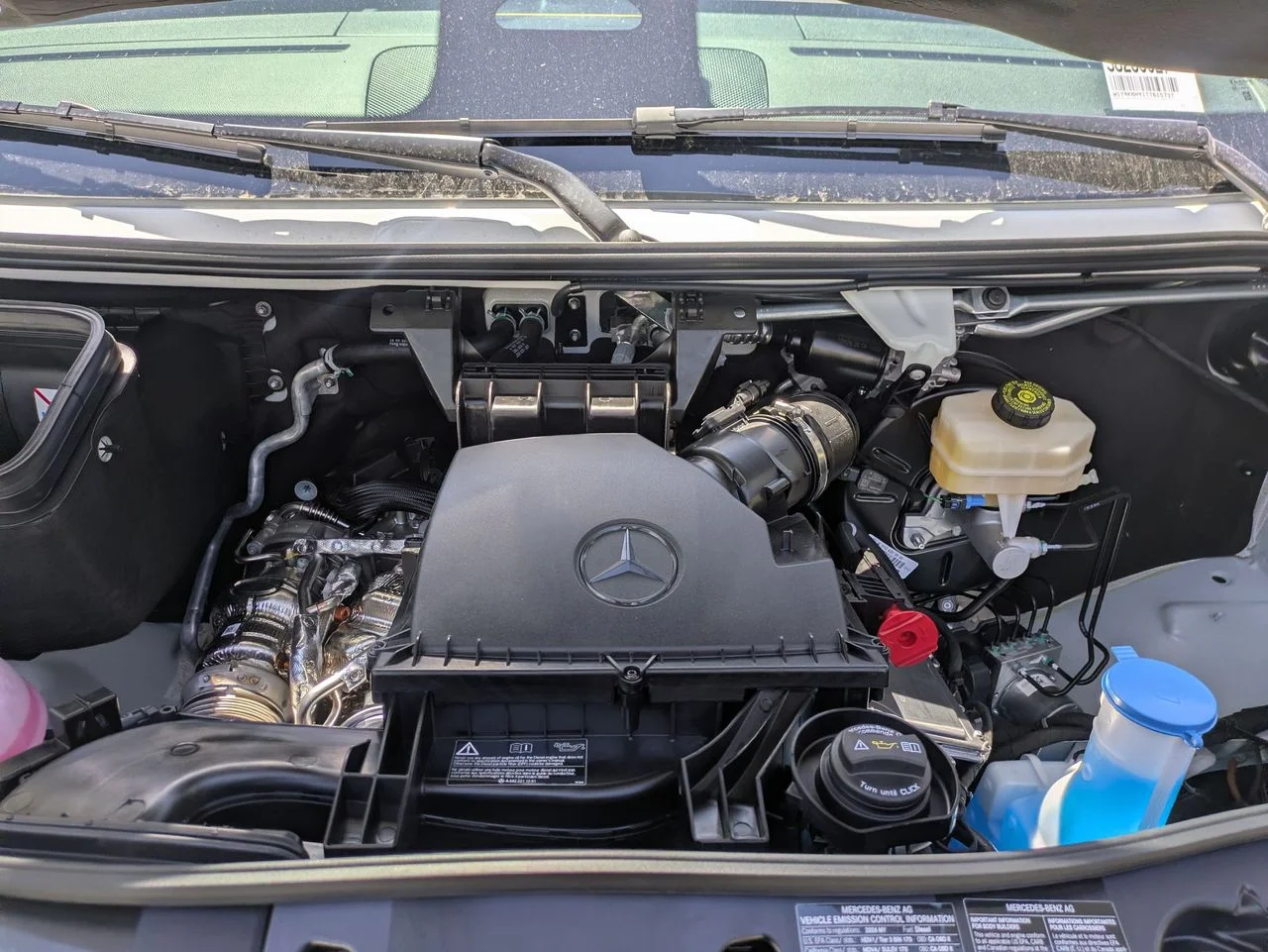 New 2026 Arctic White Mercedes-Benz Cargo 144 WB image 10
