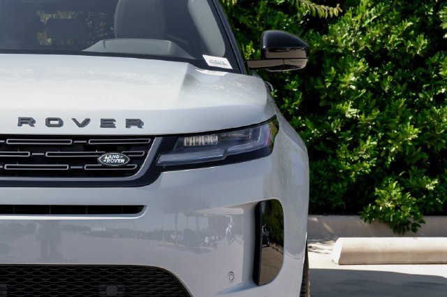 Used 2026 Gray Land Rover S image 58