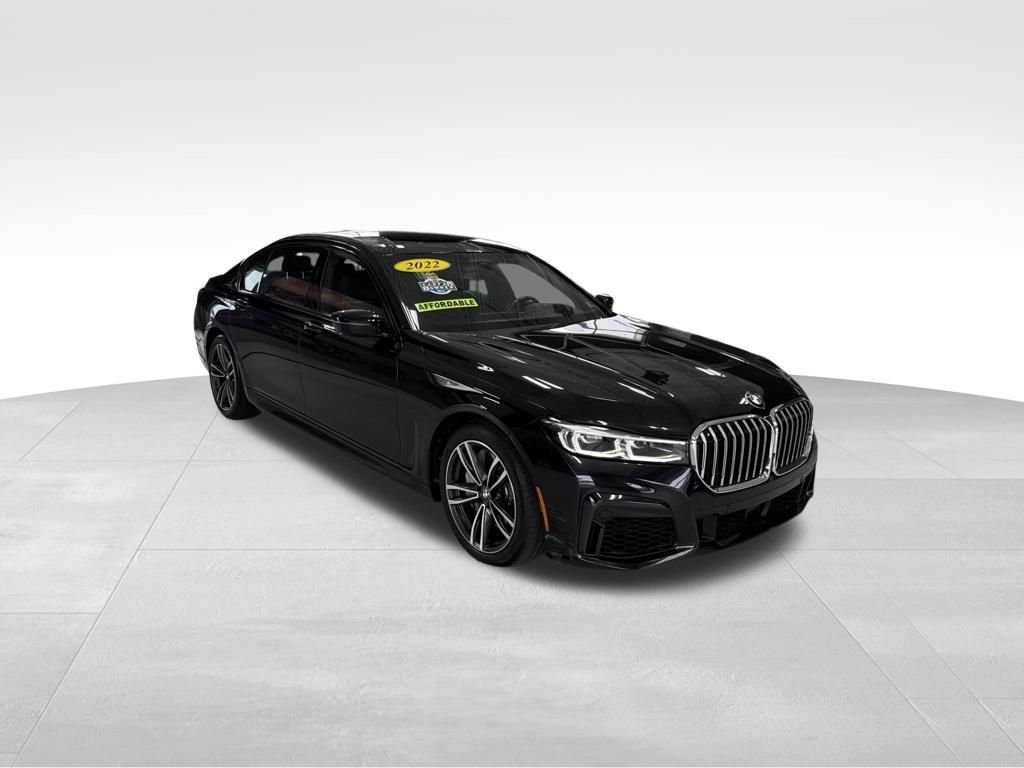 Used 2022 Black BMW 750i xDrive image 8