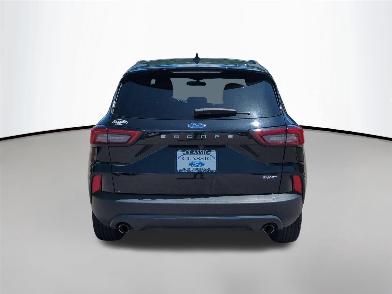 Used 2025 Agate Black Ford ST-Line Select image 4