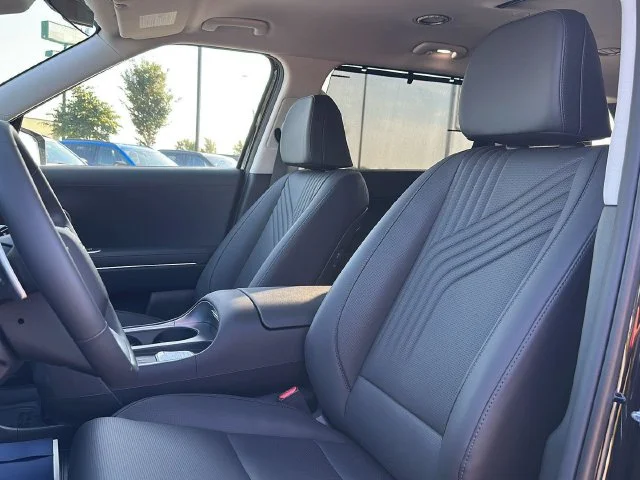 New 2026 Black Hyundai SEL image 10