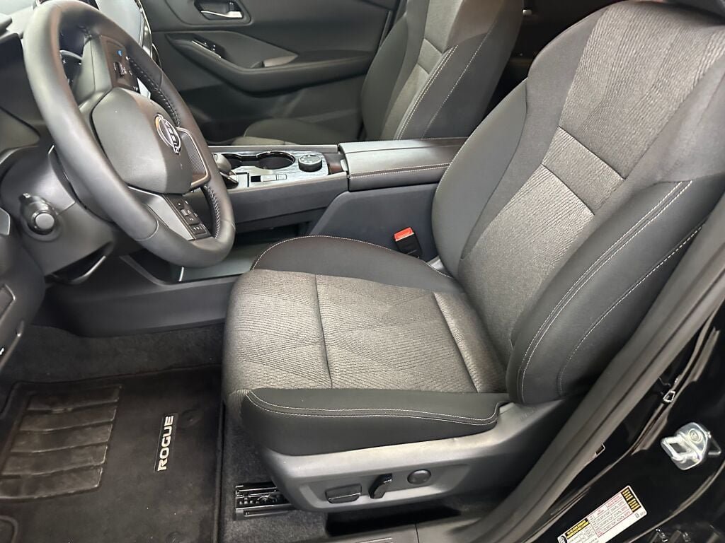 Used 2026 Super Black Nissan SV image 6