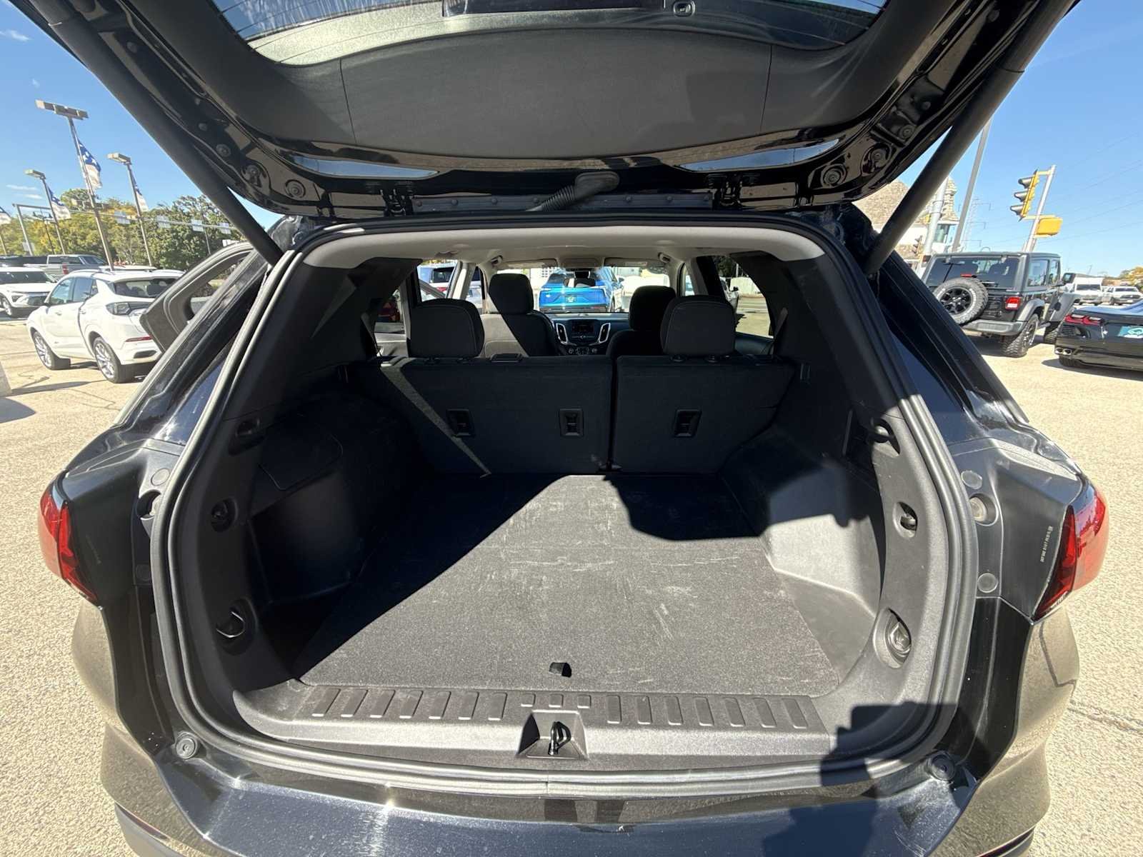 2024 Chevrolet Equinox LT - Photo 26