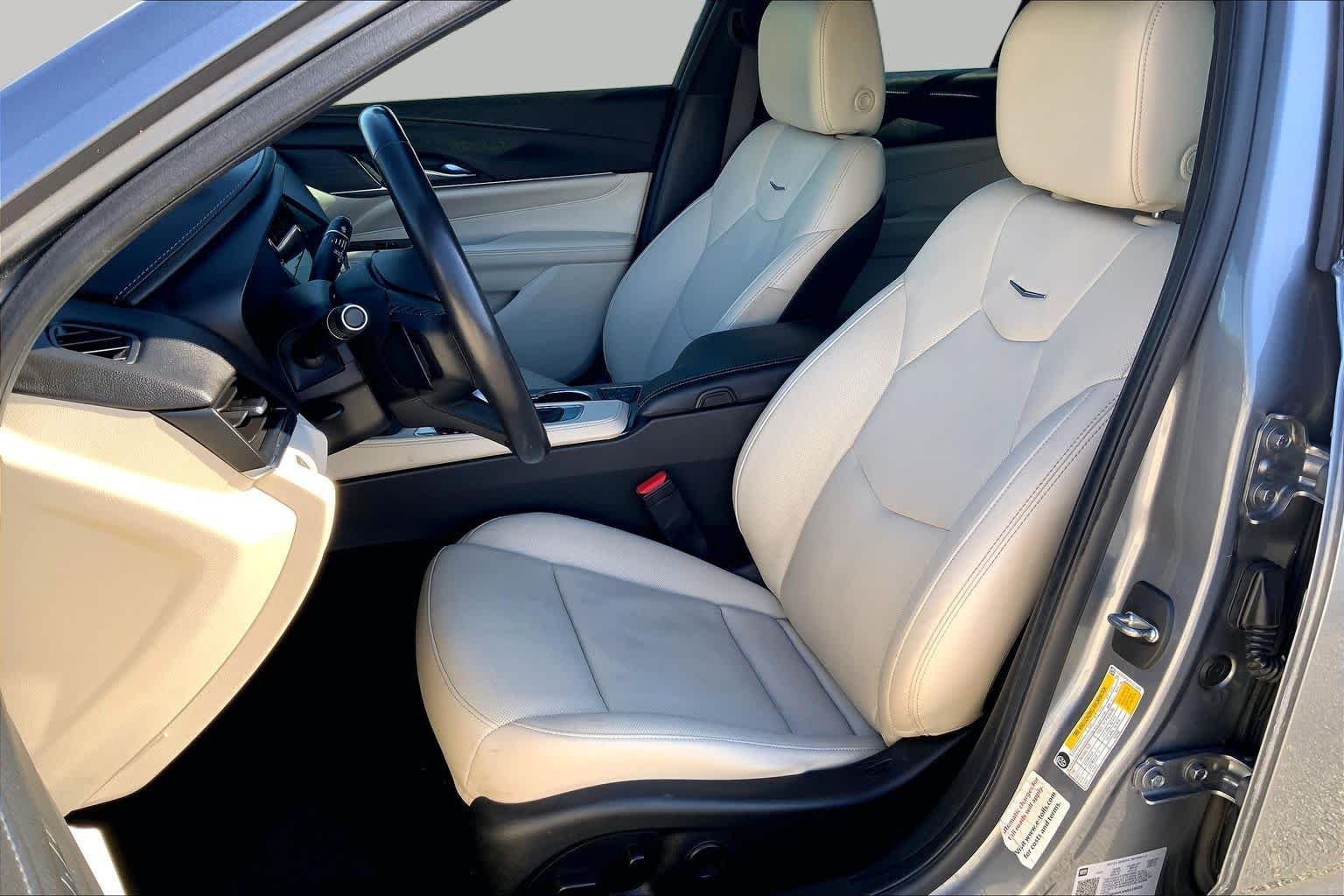 Used 2022 Satin Steel Metallic Cadillac Premium Luxury image 8
