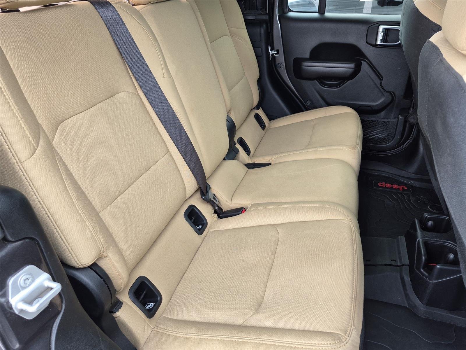 Used 2020 Granite Crystal Metallic Clearcoat Jeep Sport S image 34