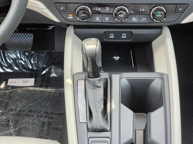 New 2026 Platinum White Pearl Honda SE image 10