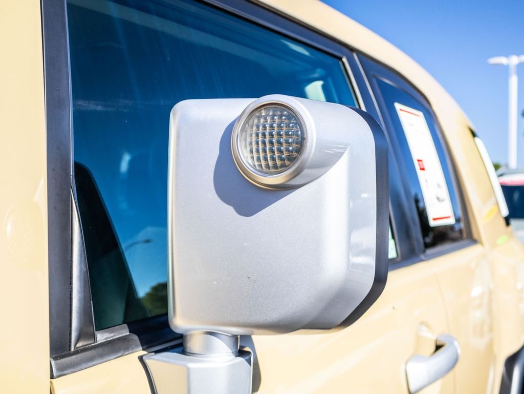 Used 2012  Toyota Base image 10