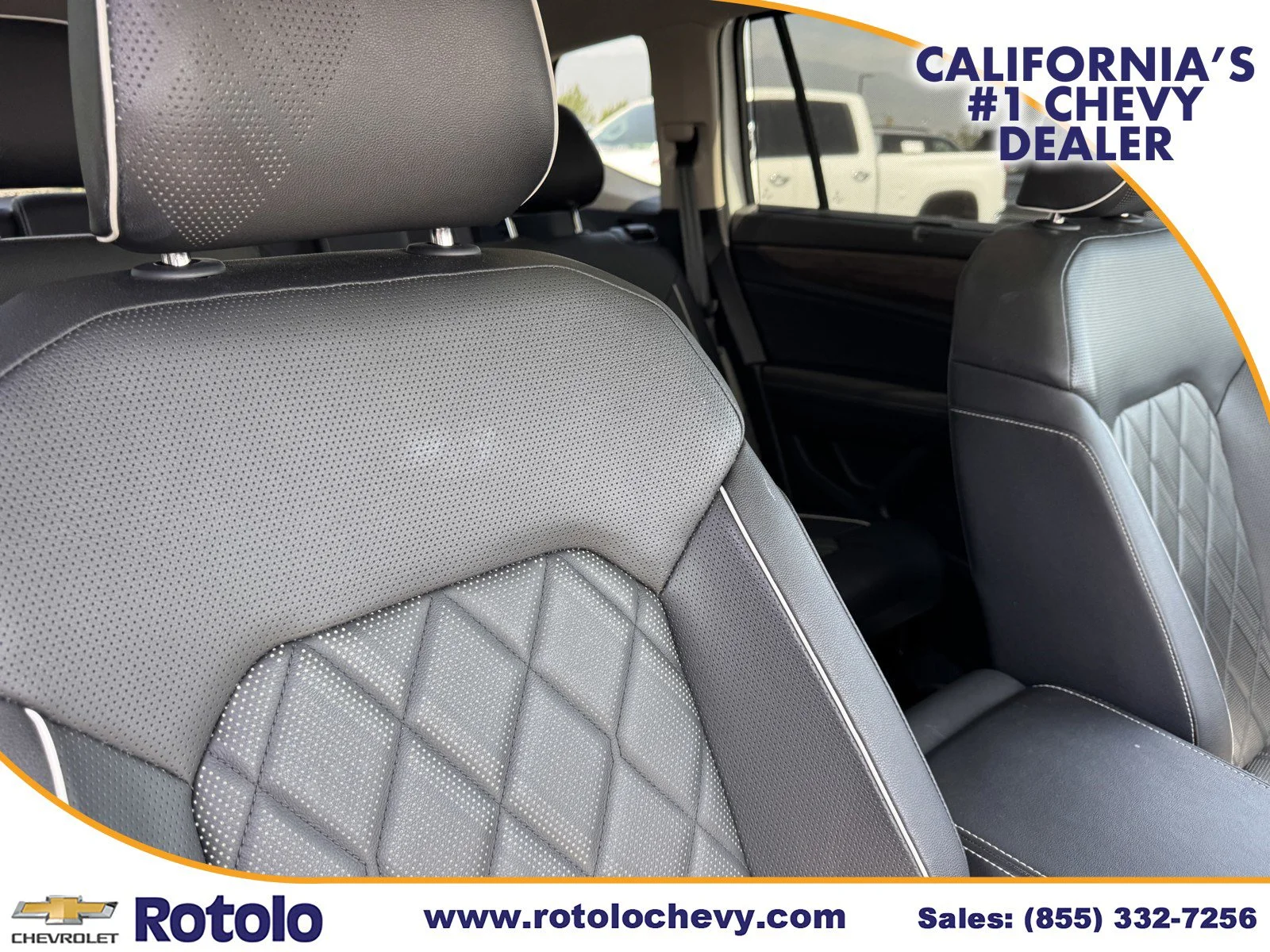 Used 2025 White Volkswagen 2.0T SEL Premium R-Line image 9