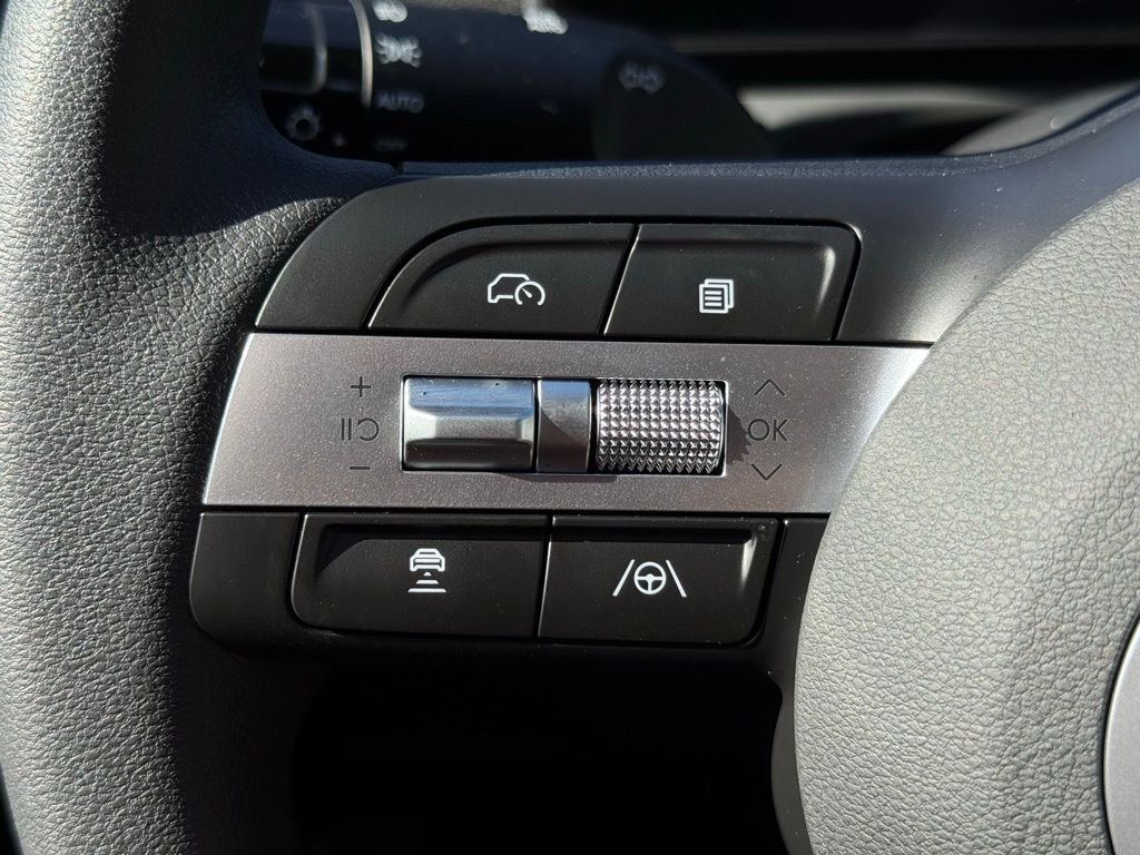 Certified Used 2026 White Hyundai SE image 21