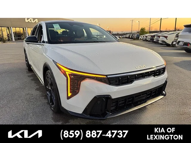 2025 Kia K4 GT-Line Turbo