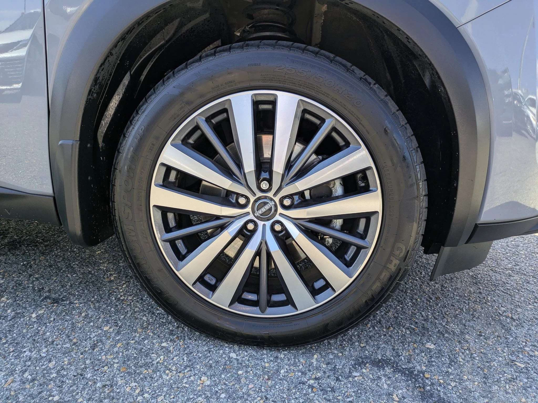 Used 2022 Solid Gray/Super Black Nissan Platinum image 12