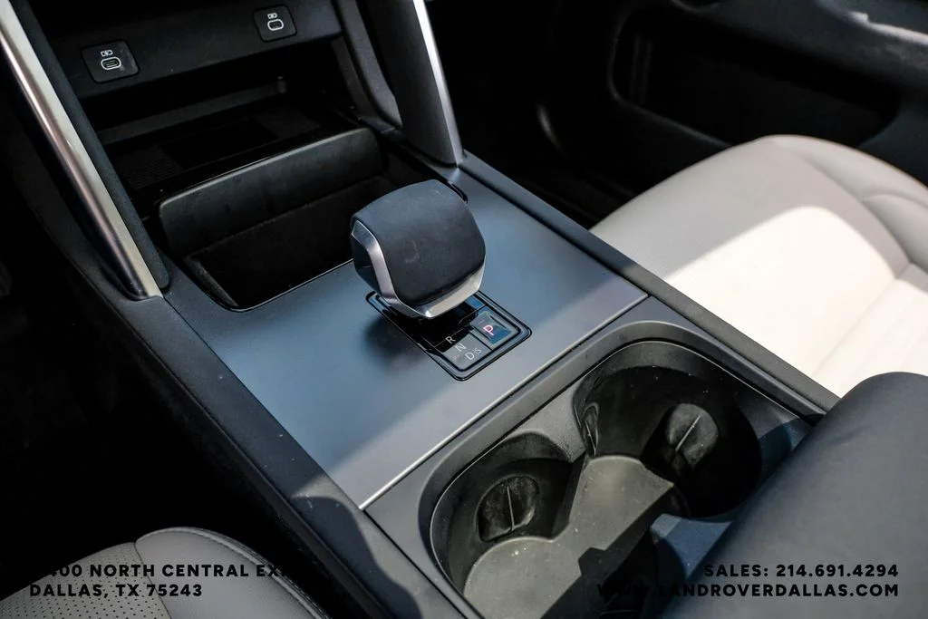 Used 2025 Black Land Rover S image 25