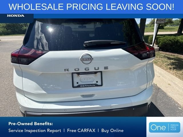 Used 2024 Glacier White Nissan S image 9