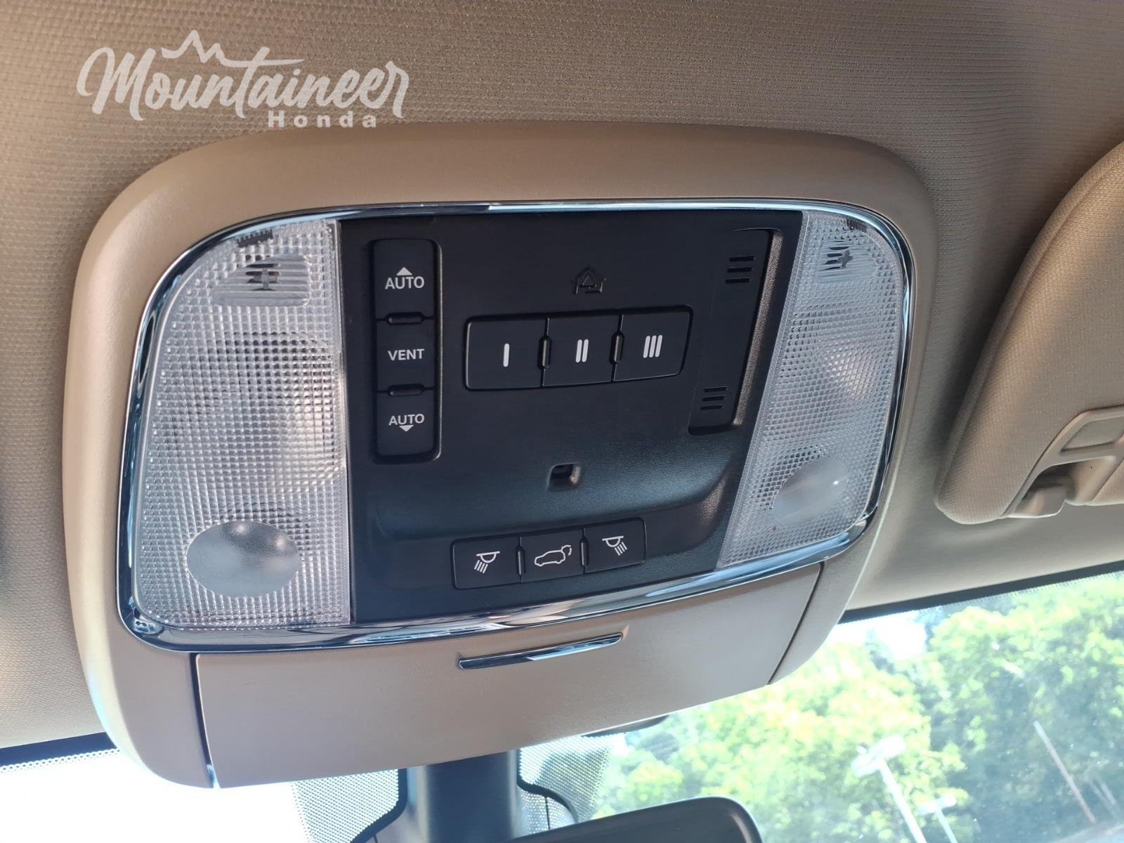 Used 2021 Slate Blue Pearlcoat Jeep Limited image 39