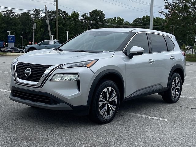 Used 2021 Silver Nissan SV image 4