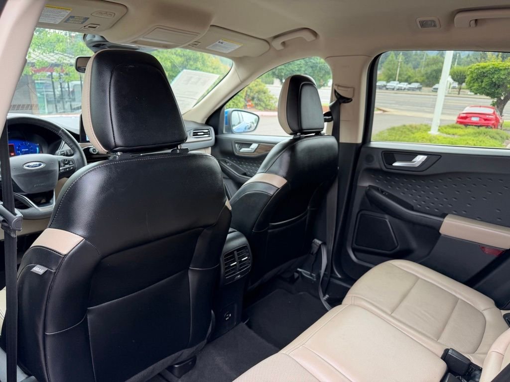 Used 2020 Blue Metallic Ford Titanium image 36