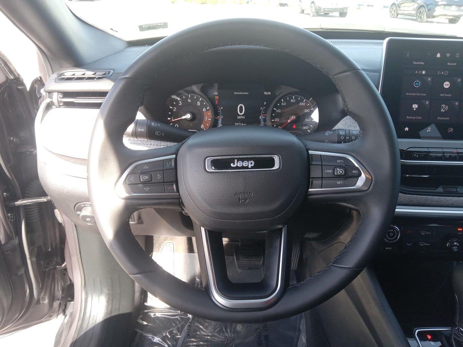 Used 2024 Gray Jeep Latitude 4x4 image 23