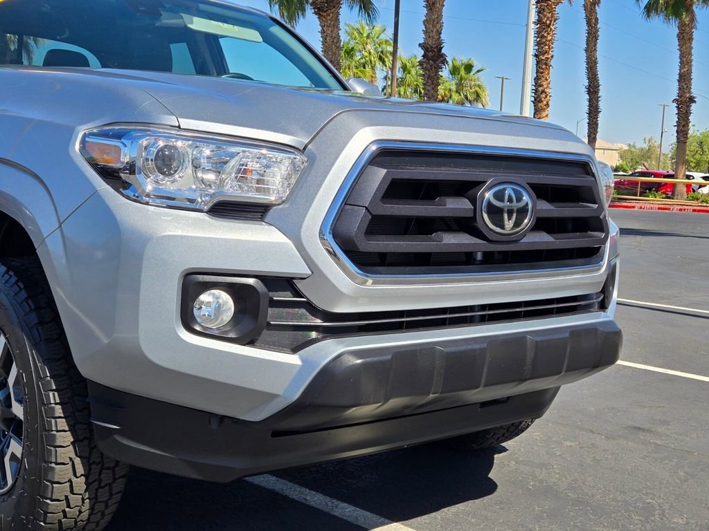 2022 Toyota Tacoma SR5 - Photo 8
