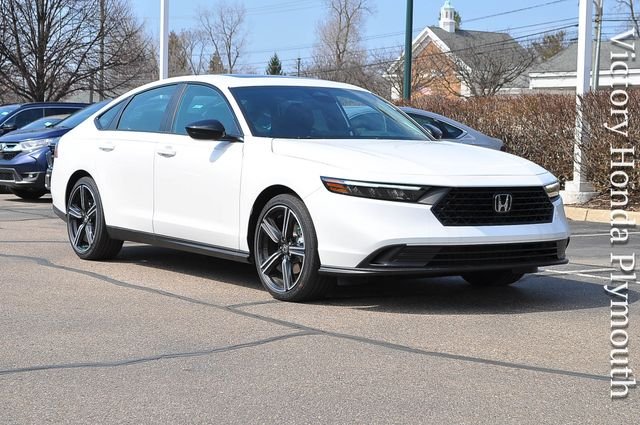 New 2026 Platinum White Pearl Honda Sport image 2