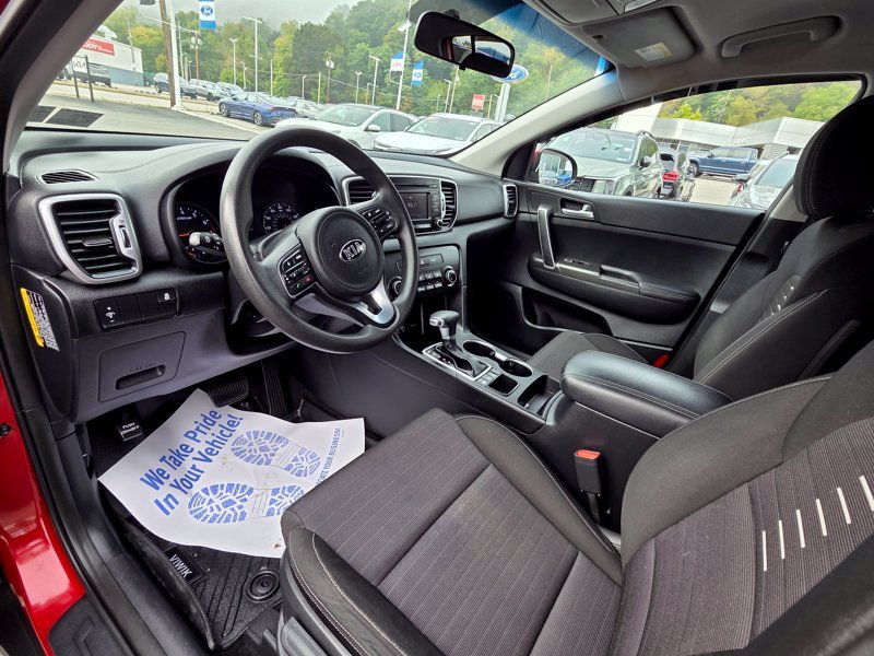 Used 2018 Red Kia LX image 23