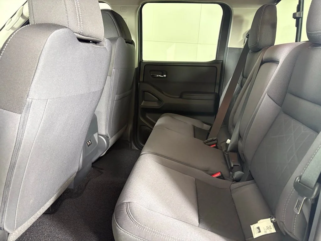 New 2026 Glacier White Nissan Crew Cab SV image 38