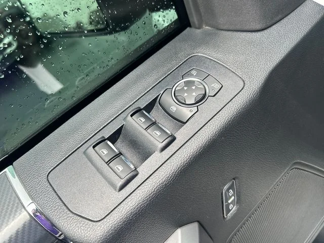 Used 2019 Oxford White Ford XLT image 11