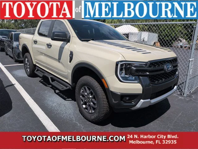 Used 2025 Beige Ford XLT image 1