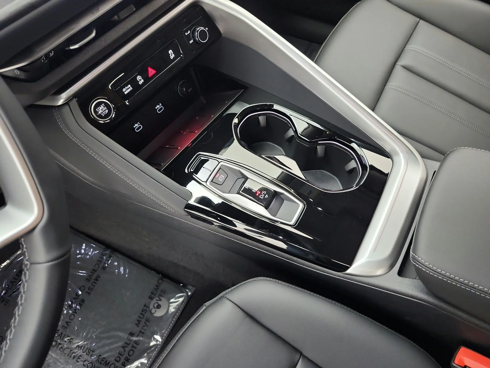 New 2026 Mythos Black Metallic Audi Premium 2.0 TFSI quattro image 9