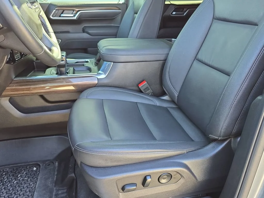 Certified Used 2025 Sterling Gray Metallic Chevrolet RST image 20