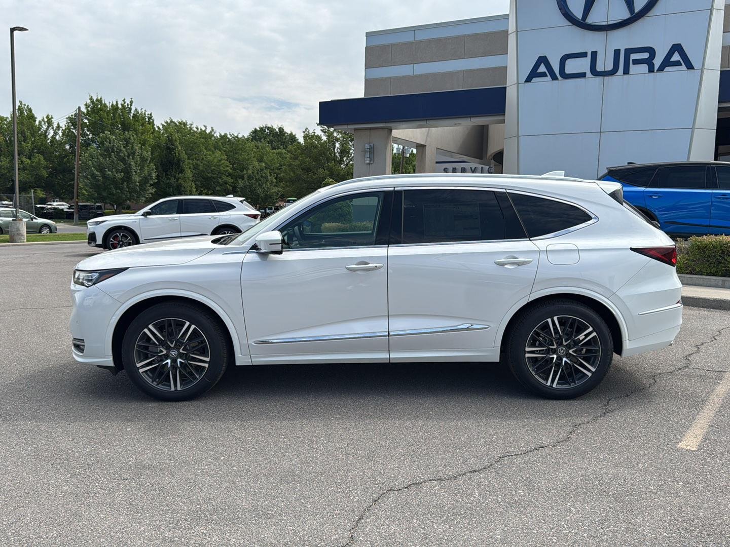 New 2026 Platinum White Pearl Acura SH-AWD w/Advance image 2