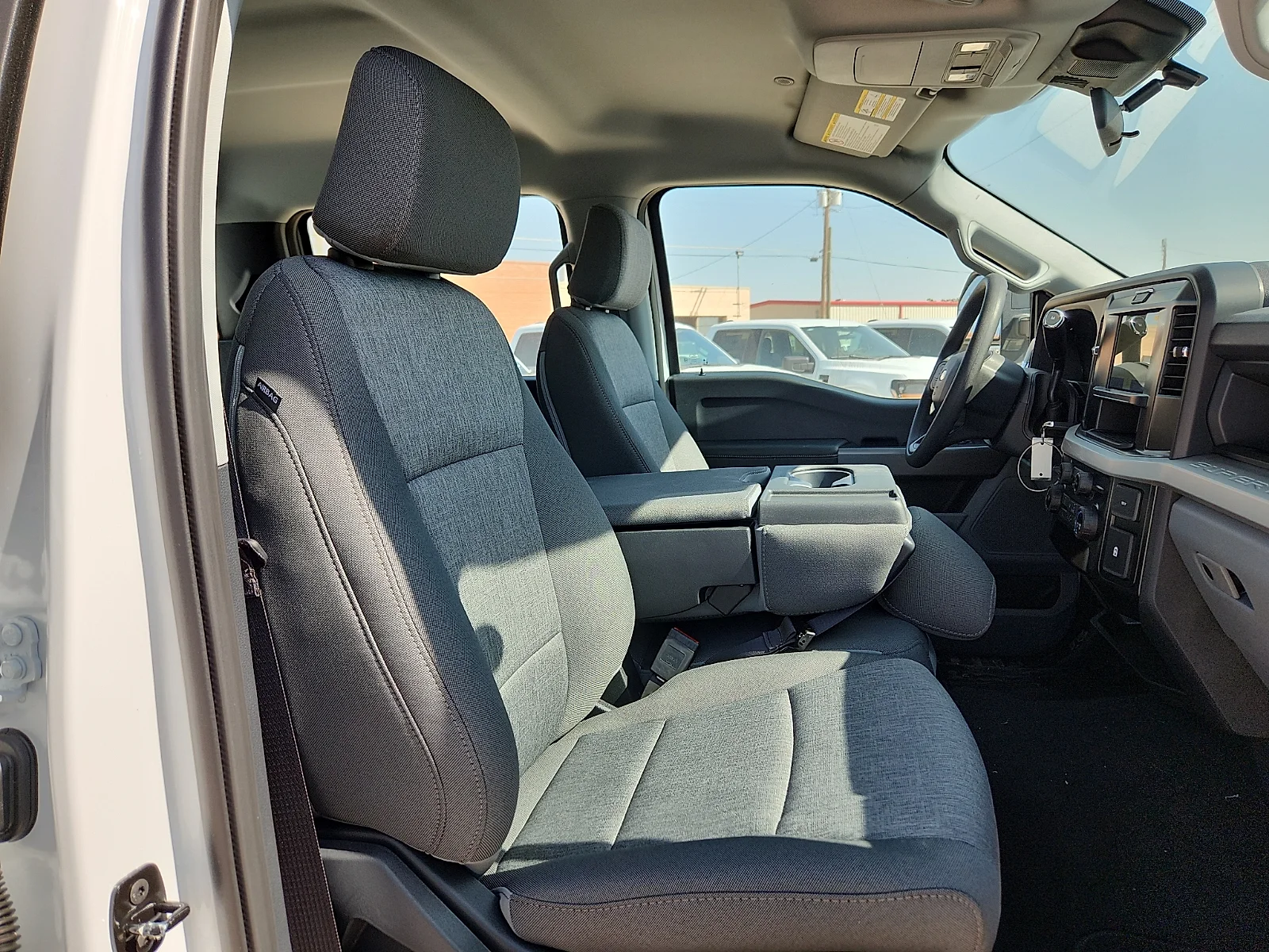 New 2027 Oxford White Ford XL image 20