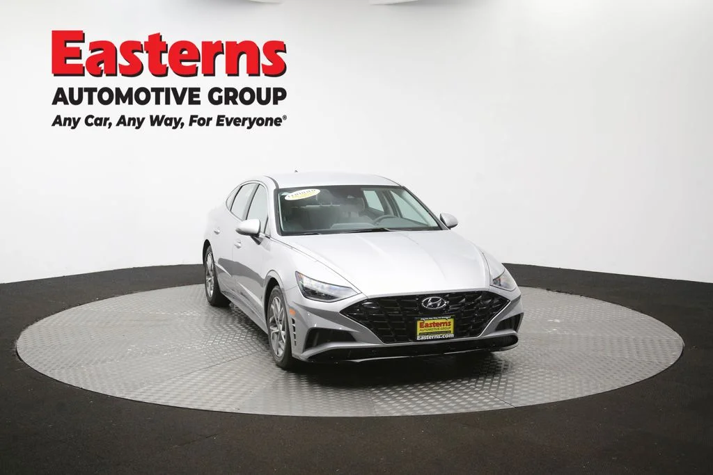 Used 2023 Silver Hyundai SEL image 50