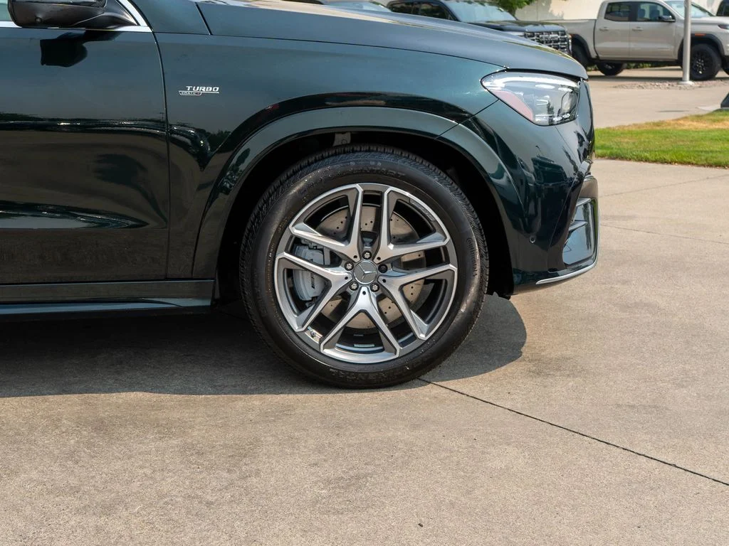 Used 2025 Green Mercedes-Benz GLE 53 AMG® image 39