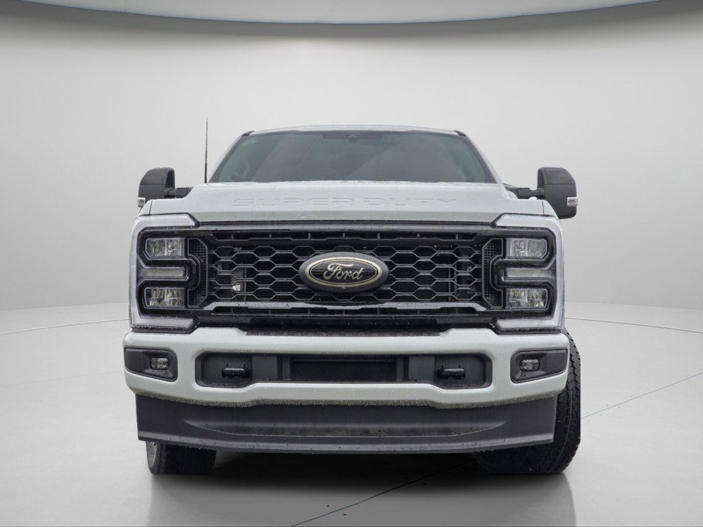 New 2026 Avalanche Ford LARIAT image 3