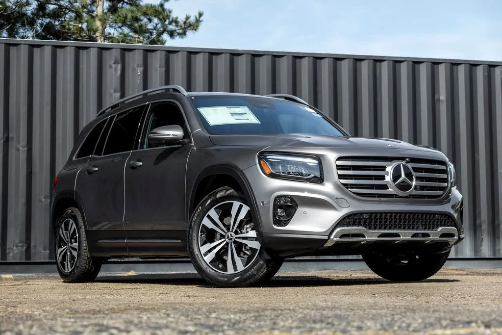 New 2026 Mountain Grey Metallic Mercedes-Benz GLB 250 image 36
