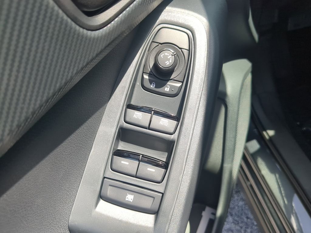 2025 Subaru Crosstrek Premium - Photo 16