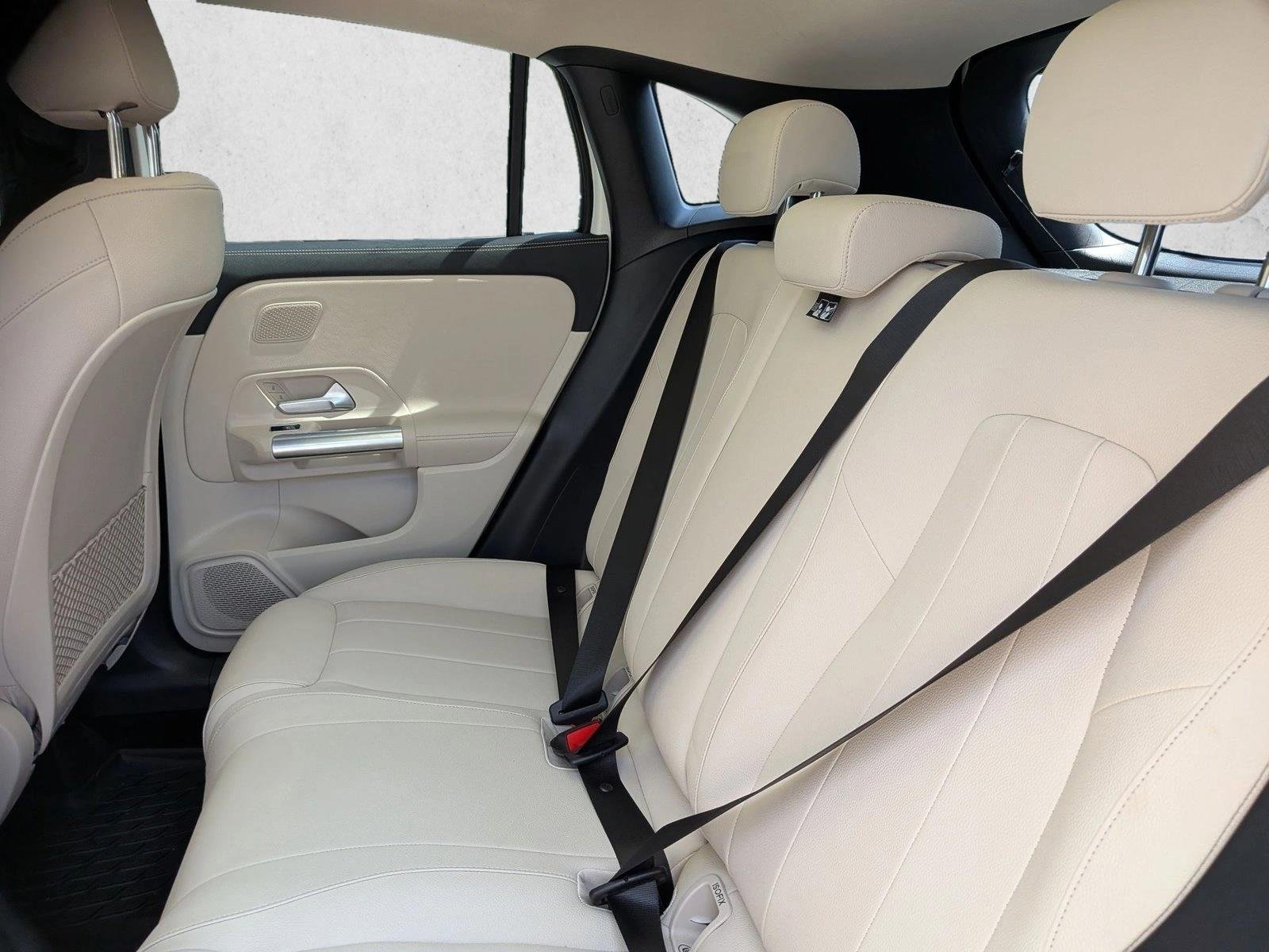 Certified Used 2026 Polar White Mercedes-Benz GLA 250 image 14